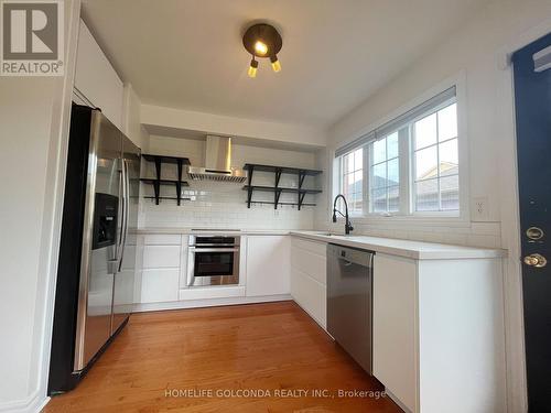 731 Cornell Rouge Boulevard, Markham (Cornell), ON - Indoor Photo Showing Kitchen