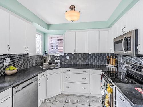 1289 Vincent Cres, Innisfil, ON - Indoor Photo Showing Kitchen