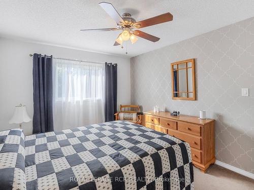 1289 Vincent Cres, Innisfil, ON - Indoor Photo Showing Bedroom