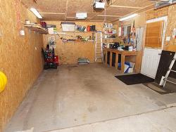 Garage - 