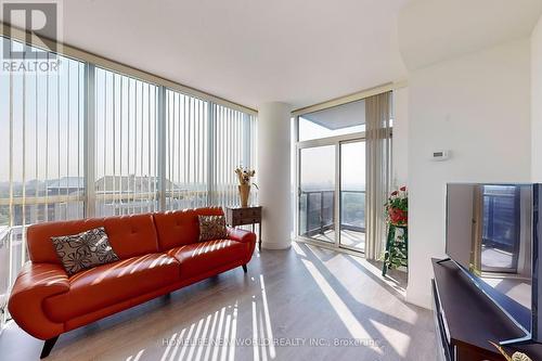 2002 - 88 Sheppard Avenue E, Toronto (Willowdale East), ON - Indoor Photo Showing Living Room