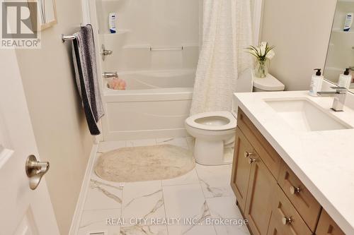 7197 Parsa Street E, Niagara Falls, ON - Indoor Photo Showing Bathroom