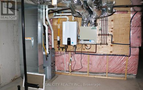 7197 Parsa Street E, Niagara Falls, ON - Indoor Photo Showing Basement