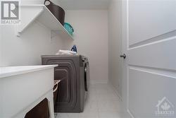 2nd level Laundry room - 