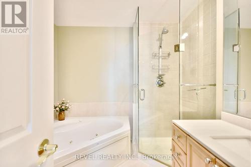 709 - 6 Toronto Street, Barrie (Lakeshore), ON - Indoor Photo Showing Bathroom