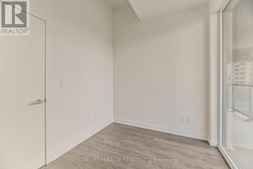 301 - 370 Martha Street, Burlington (Brant), ON - Indoor Photo Showing Other Room