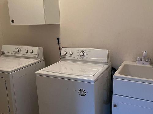 26-56 North Lake Rd, Richmond Hill, ON - Indoor Photo Showing Laundry Room