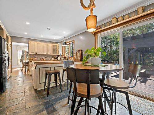 Cuisine - 110 7E Rang, Mont-Tremblant, QC - Indoor Photo Showing Dining Room