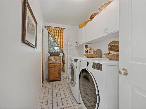 Salle de lavage - 110 7E Rang, Mont-Tremblant, QC - Indoor Photo Showing Laundry Room