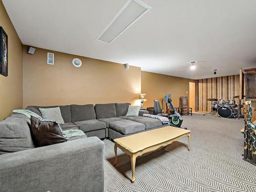 Salle familiale - 110 7E Rang, Mont-Tremblant, QC - Indoor