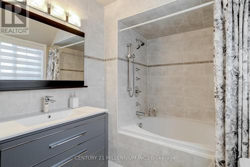 40 Parkend Avenue, Brampton (Brampton South), ON - Indoor Photo Showing Bathroom