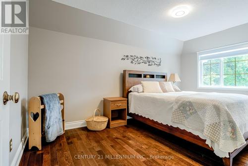 40 Parkend Avenue, Brampton (Brampton South), ON - Indoor Photo Showing Bedroom