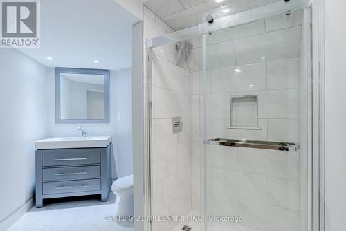 40 Parkend Avenue, Brampton (Brampton South), ON - Indoor Photo Showing Bathroom