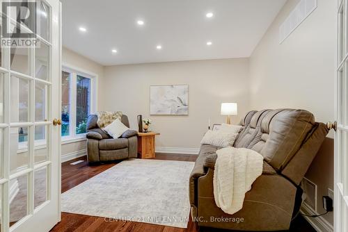 40 Parkend Avenue, Brampton (Brampton South), ON - Indoor