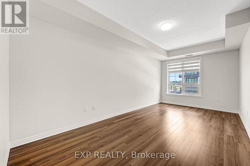 226 - 216 Oak Park Boulevard, Oakville, ON - Indoor Photo Showing Other Room