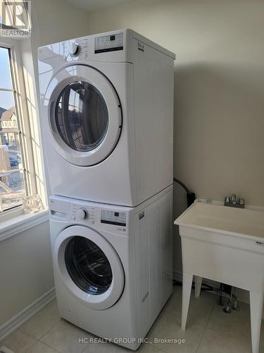 1139 Azalea Avenue, Pickering, ON - Indoor Photo Showing Laundry Room