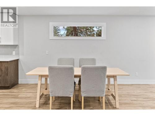 600 Thorneloe Road, Kelowna, BC - Indoor Photo Showing Dining Room