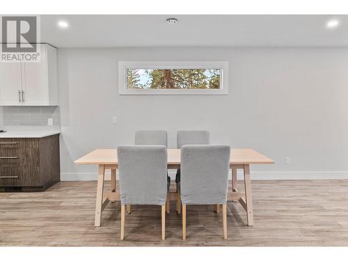 600 Thorneloe Road, Kelowna, BC - Indoor Photo Showing Dining Room