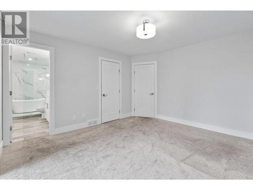 600 Thorneloe Road, Kelowna, BC - Indoor Photo Showing Other Room