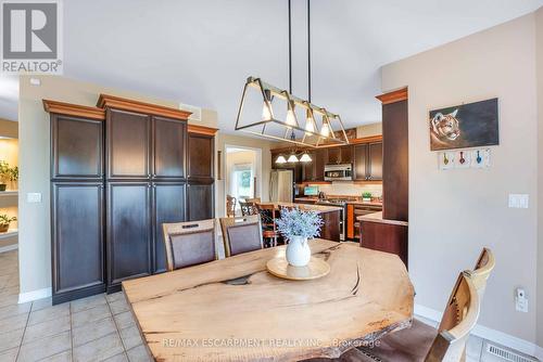 465 Carrie Avenue, Fort Erie, ON - Indoor Photo Showing Dining Room