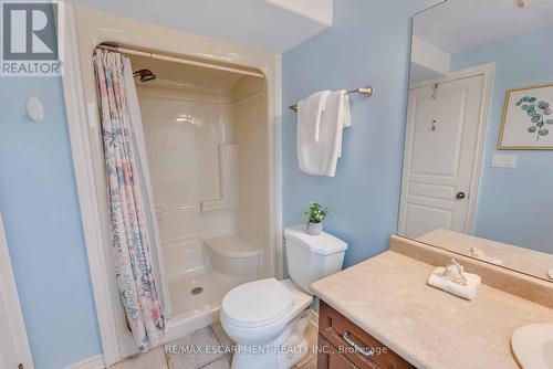 465 Carrie Avenue, Fort Erie, ON - Indoor Photo Showing Bathroom