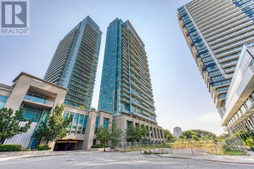 707 - 155 Legion Road N, Toronto (Mimico), ON - Indoor Photo Showing Kitchen