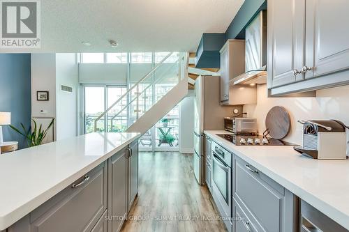 707 - 155 Legion Road N, Toronto (Mimico), ON - Indoor Photo Showing Kitchen With Upgraded Kitchen