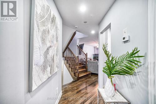 32 Cedarville Drive, Hamilton (Stoney Creek Mountain), ON - Indoor Photo Showing Other Room