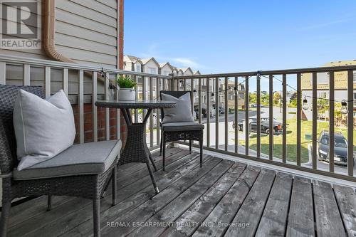 9 - 11 Stockbridge Gardens, Hamilton (Stoney Creek Mountain), ON - Outdoor With Deck Patio Veranda