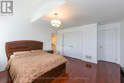 2522 Lyndhurst Drive, Oakville, ON - Indoor Photo Showing Bedroom