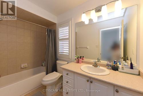 2522 Lyndhurst Drive, Oakville (Iroquois Ridge North), ON - Indoor Photo Showing Bathroom