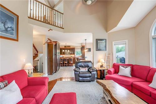 465 Carrie Avenue, Ridgeway, ON - Indoor Photo Showing Living Room