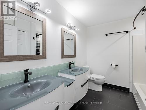 306 - 3095 Cawthra Road, Mississauga (Applewood), ON - Indoor Photo Showing Bathroom