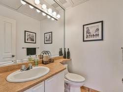 Powder room - 