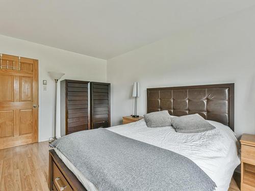 Master bedroom - 16-330 Rue De La Grande-Corniche, Sainte-Adèle, QC - Indoor Photo Showing Bedroom