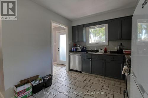 12 Portsmouth Road, London, ON - Indoor Photo Showing Kitchen With Double Sink