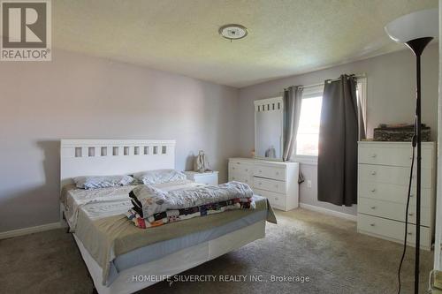 12 Portsmouth Road, London, ON - Indoor Photo Showing Bedroom