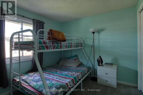 12 Portsmouth Road, London, ON - Indoor Photo Showing Bedroom