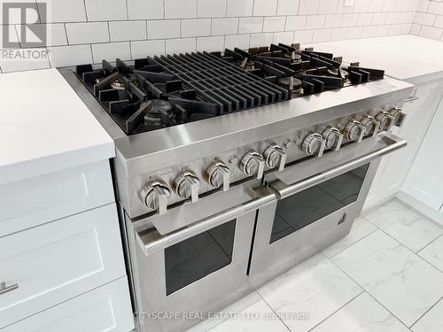 44 Miller Drive, Hamilton (Ancaster), ON - Indoor Photo Showing Kitchen With Double Sink With Upgraded Kitchen