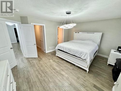 44 Miller Drive, Hamilton (Ancaster), ON - Indoor Photo Showing Bedroom