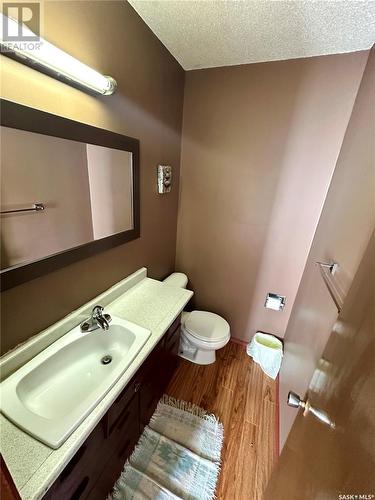 236 2Nd Avenue W, Spiritwood, SK - Indoor Photo Showing Bathroom