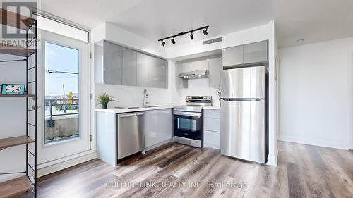 307 - 370 Highway 7 E, Richmond Hill, ON - Indoor Photo Showing Kitchen With Stainless Steel Kitchen