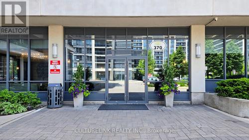 307 - 370 Highway 7 E, Richmond Hill (Doncrest), ON - Outdoor