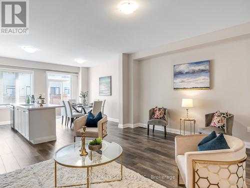 29 Doris Pawley Crescent, Caledon, ON - Indoor Photo Showing Living Room