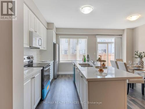 29 Doris Pawley Crescent, Caledon, ON - Indoor Photo Showing Kitchen With Double Sink With Upgraded Kitchen