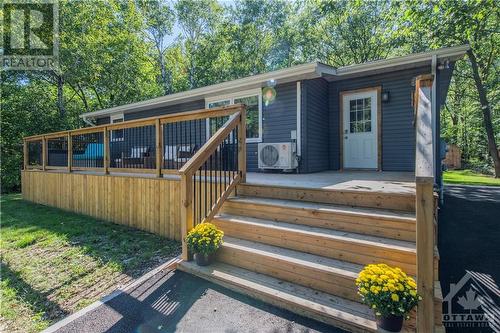 779 Bayview Drive, Ottawa, ON - Outdoor With Deck Patio Veranda