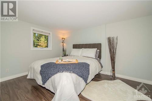 779 Bayview Drive, Ottawa, ON - Indoor Photo Showing Bedroom