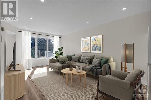 2276 Brockstone Crescent, Ottawa, ON - Indoor Photo Showing Living Room