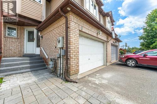 6 Langdale Crescent, Brampton (Fletcher'S West), ON - Outdoor