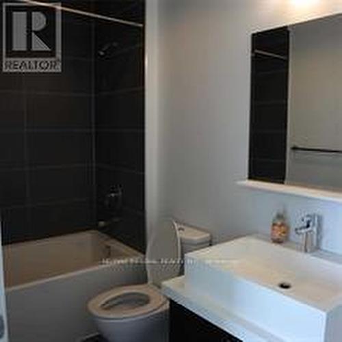 4203 - 65 St Mary Street, Toronto, ON - Indoor Photo Showing Bathroom